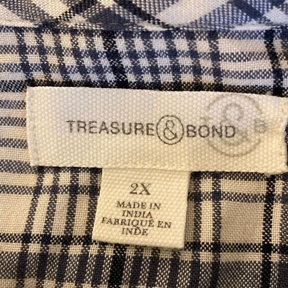 Treasure & Bond Plus Size NWOT Short Sleeve Button Down Navy Plaid Blouse. Sz 2X - Picture 6 of 7